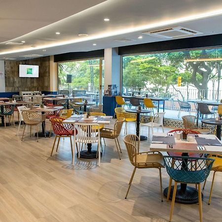Ibis Styles El Malecon Guayaquil Hotel Exterior photo
